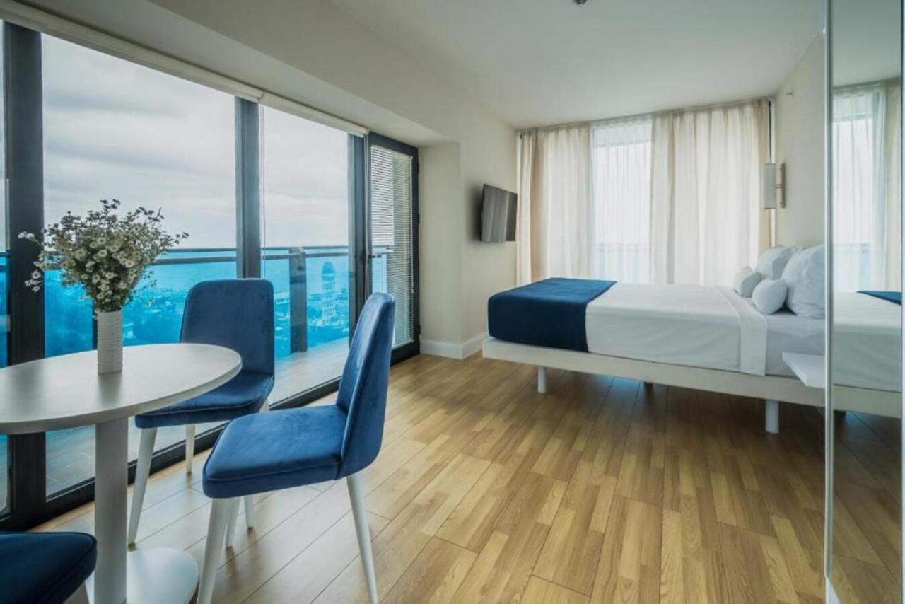 Seaside Resort In New Orbi Twins Батумі Екстер'єр фото