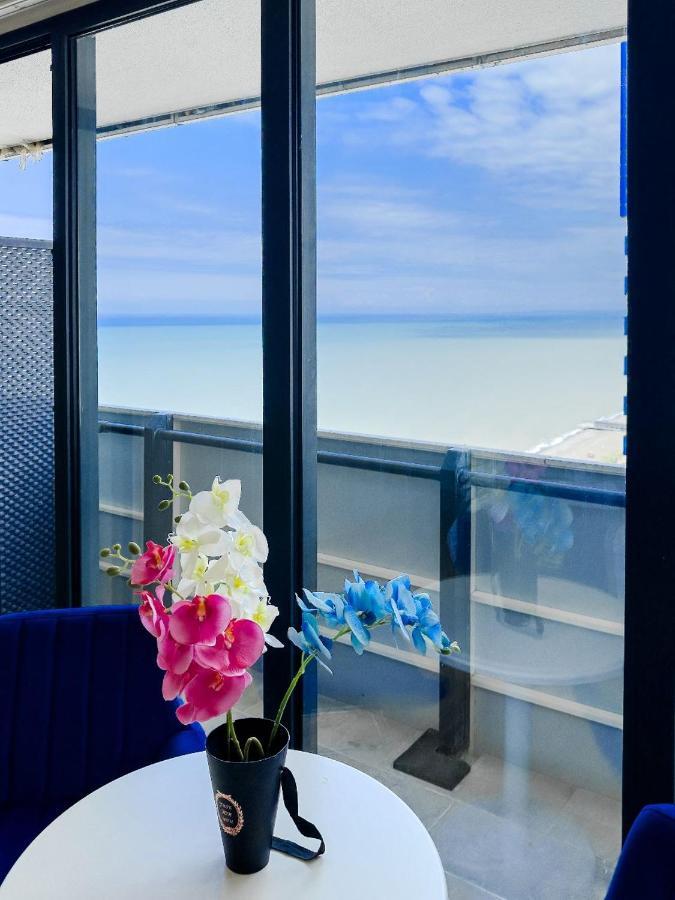 Seaside Resort In New Orbi Twins Батумі Екстер'єр фото